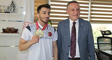 Avrupa şampiyonu halterci Algül'ün hedefi Dünya Şampiyonası'nda madalya kazanmak