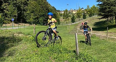 Ayçiçeği Bisiklet Vadisi'nde geleceğin şampiyonları yetişiyor