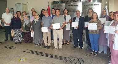 Aydın Atatürk Devlet Hastanesi'ndeki Diyabet Okulu 2024 Ekim mezunlarını verdi