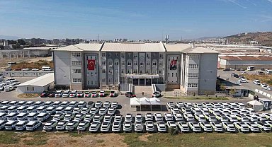 Aydın emniyetine yeni araçları teslim edildi