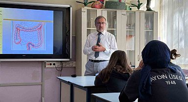 Aydın Lisesi, akademisyenleri ağırlamaya devam ediyor