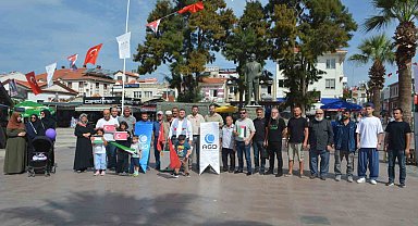 Ayvalık'ta Anadolu Gençlik Derneği'nden İsrail'e sert tepki