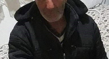 Babası ve kardeşini bıçaklayıp, evi ateşe verdi