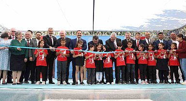 Bakan Tekin, Hatay'da okul açılışı gerçekleştirdi