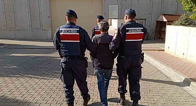 Balıkesir'de 16 yıl kesinleşmiş hapis cezası bulunan firari jandarmaya yakalandı