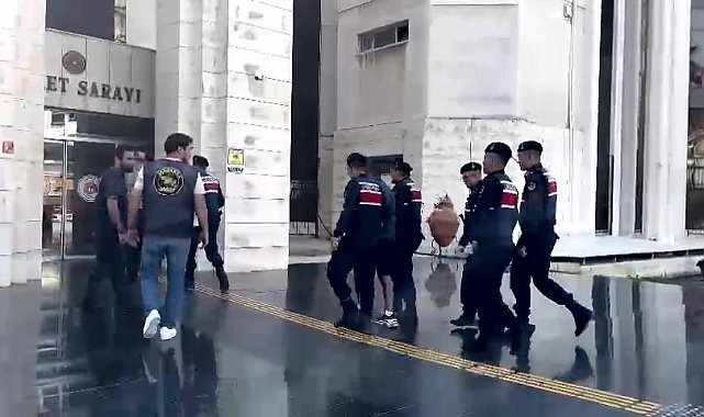 Balıkesir'de kayınvalidesini ve baldızını öldüren, eşini ve kayınpederini de yaralayan zanlı tutuklandı
