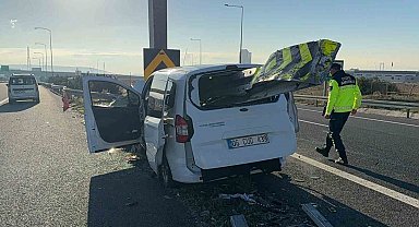 Bariyer deldi geçti, feci kaza