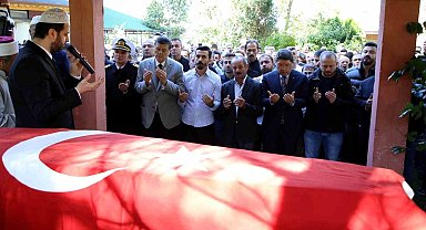 Bartın'da göçükte hayatını kaybeden madenci son yolculuğuna uğurlandı