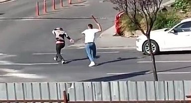 Başakşehir'de cadde ortasında alacak verecek kavgası