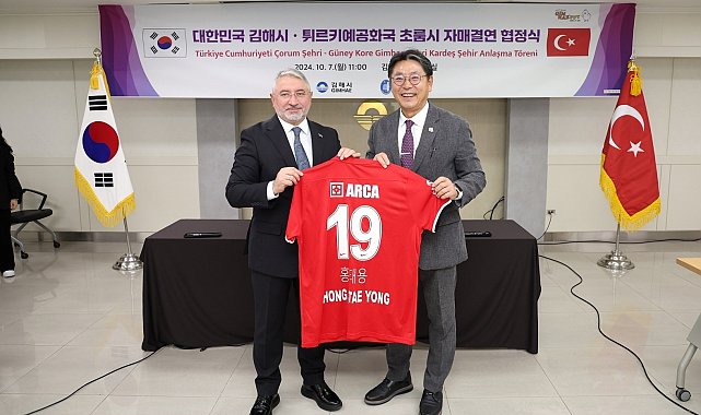 Başkan Aşgın'dan, Hong Tae-Yong'a Çorum FK forması