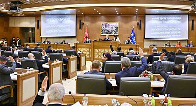 Başkan Bozbey: "Bütçemizden yapılan kesintiyi Bursa adına kınıyorum"