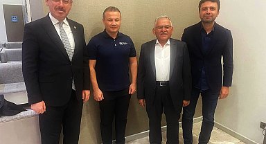 Başkan Büyükkılıç'tan Gezeravcı'ya Bilim Şenliği daveti