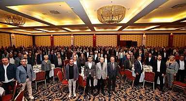 Başkan Çavuşoğlu 616 muhtar ile bir araya geldi