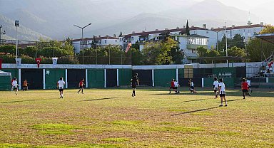 Başkan Çavuşoğlu; "29 Ekim coşkusunu futbol ile yaşıyoruz"