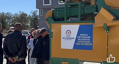 Başkan Çelik, tohum eleme makinesini Bozkurtlu çiftçilere teslim etti