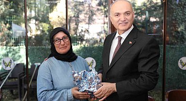 Başkan Düzce'yi güzelleştiren kadınlarla bir araya geldi