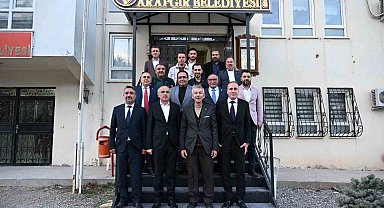 Başkan Er Arguvan ile Arapgir'de temaslarda bulundu