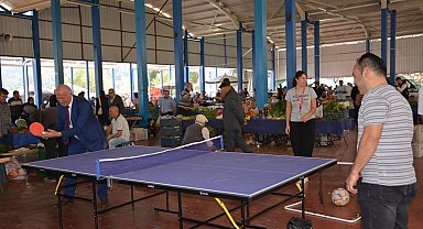 Başkan Kumral gençlerle birlikte spor yaptı