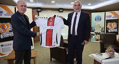 Başkan Sandıkçı: "Eğitim projelerine öğrencilerin istekleri doğrultusunda yön veriyoruz"