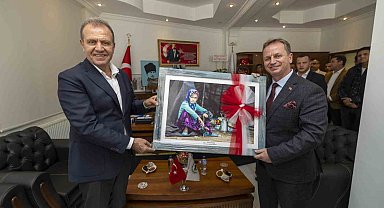 Başkan Seçer: "El birliğiyle Gülnarlılara çok değerli hizmetler yapacağız"