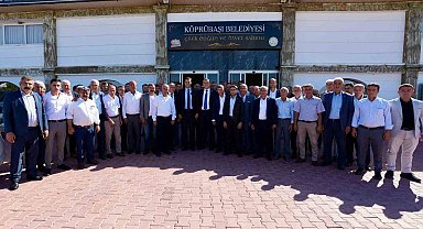 Başkan Zeyrek: "Öncelikle 147 mahalleye içme suyu götüreceğim"