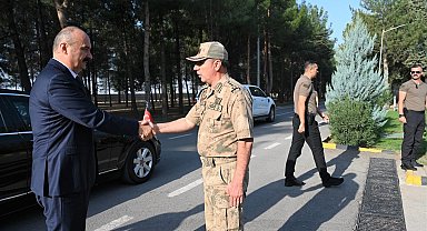 Batman Valisi Canalp, İl Jandarma Komutanıyla bir araya geldi