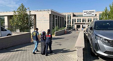 Batman'da 72 suç kaydı, 55 yıl kesinleşmiş hapis cezası bulunan kadın yakalandı