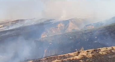 Batman'da yaklaşık 100 dönüm anız yangında kül oldu