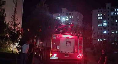 Batman'da yangın merdiveninde yangın paniğe neden oldu