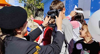 Bayburt jandarmasından 'Cumhuriyetin Çocuklarına' film tadında 29 Ekim sürprizi