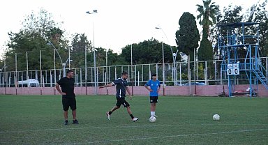 Belediye personeli dostluk maçıyla hem eğlendi hem stres attı
