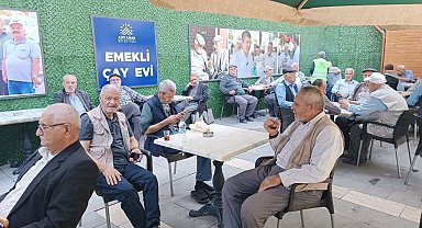 Belediyenin 'Emekli Çayevi' büyük ilgi görüyor