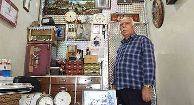 Beş metrekarelik dükkanında 60 yıldır zamana ayar veriyor