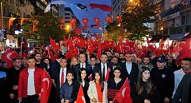 Beşiktaş, Beyoğlu ve Şişli'de Cumhuriyet'in 101. yılı coşkuyla kutlandı