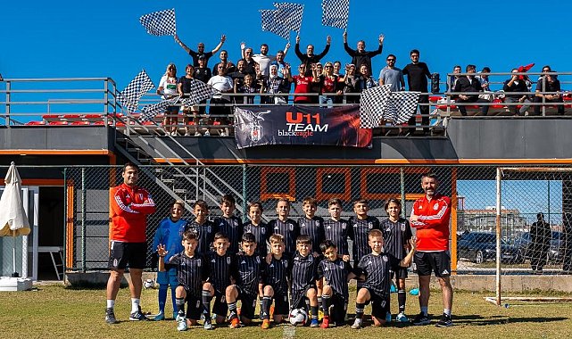 Beşiktaş U-11 Takımı'nın kalecisi Doruk Subaşıoğlu turnuvanın yıldızı oldu