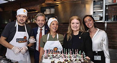 Beyaz Baston Günü'nde farkındalık oluşturan atölye çalışması