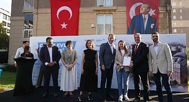 Beylikdüzü Çınar Evler sakinlerinin tapu sevinci