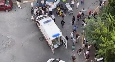 Beylikdüzü'de polisten kaçan ehliyetsiz sürücü karı koca çifti ezdi