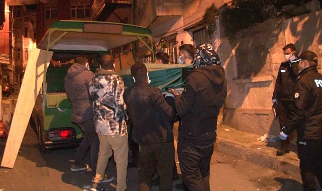 Beyoğlu'nda 4 katlı binadan anne ve bebeğinin cesedi çıktı
