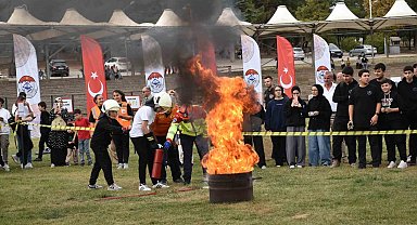 Bilecik'te birçok kurumun katıldığı dev Afet Farkındalık Eğitimi ve Tatbikatı gerçekleştirildi