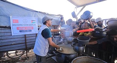 Bolvadinli hayırseverler Gazze'ye ulaştı