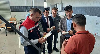 Bozkırda yeni hasat ballar paketlenmeye başladı