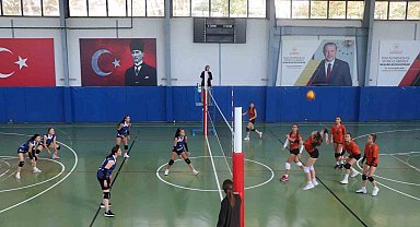 Bozüyük'te 29 Ekim Cumhuriyet Bayramı kapsamında sportif turnuvalar başladı
