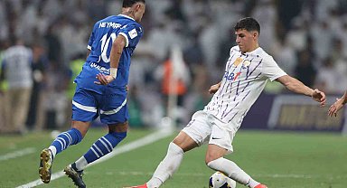 Brezilyalı futbolcu Neymar, 369 gün sonra sahalara döndü