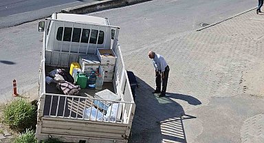 Bu menfeze her hafta bir araç düşüyor