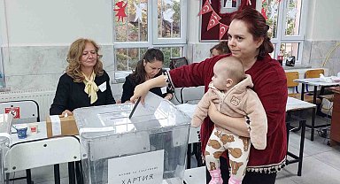 Bulgaristan'da 7'nci kez erken seçim yapılıyor: Tekirdağ'da çifte vatandaşlar oy kullandı