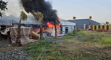 Bungalov tesislerinin yanında yapımı devam eden restoran alevlere teslim oldu