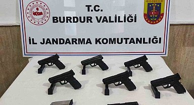 Burdur'da uyuşturucu ve kaçakçılık operasyonu: 3 şüpheli tutuklandı