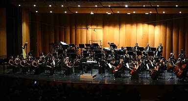 Bursa, muhteşem bir konserle senfoni sezonuna "merhaba" dedi