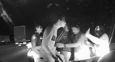 Bursa'da ambulans sürücüsüne yumruk kamerada...